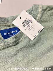 MaxSold Auction: Jack & Jones Men's Cotton Crew Neck Sweater, Size L - Hamilton (Ontario, Canada) SELLER MANAGED Downsizing Online Auction - Bobalink Road.