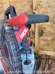 MaxSold Auction: SKIL 10 in Compound Miter Saw, Rope, Milk Crate C - Oro-Medonte (Ontario, Canada) Downsizing Online Auction - Ridge Road East