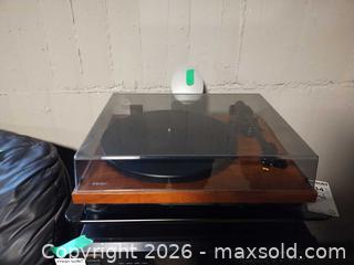 MaxSold Auction: TEAC TN-280BT Analog Turntable, Cherry B - Oro-Medonte (Ontario, Canada) Downsizing Online Auction - Ridge Road East