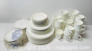 MaxSold Auction: WEDGWOOD DINNER SET - Toronto (Ontario, Canada) PARTNER MANAGED Estate Sale Online Auction - Prince Arthur Ave (CONDO)