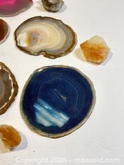 MaxSold Auction: Crystal and Stone Lot - Parksville (British Columbia, Canada) SELLER MANAGED Downsizing Online Auction - Roberton Boulevard