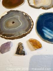 MaxSold Auction: Crystal and Stone Lot - Parksville (British Columbia, Canada) SELLER MANAGED Downsizing Online Auction - Roberton Boulevard