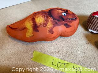 MaxSold Auction: Dino and Fish Stuffies - Oakville (Ontario, Canada) SELLER MANAGED Moving Online Auction - Hayhurst Crescent