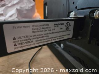 MaxSold Auction: TCL 43" 4K Roku TV - 3 HDMI Ports - Lakeland (Florida, USA) PARTNER MANAGED Downsizing Online Auction - Shore Acres Drive