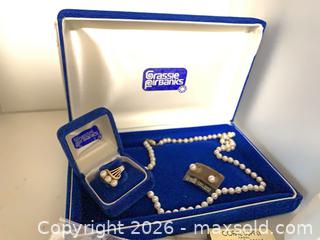 MaxSold Auction: Grassie Fairbanks Pearl and Yellow Gold Necklace & Ring Lot - Chilliwack (British Columbia, Canada) PARTNER MANAGED Moving Online Auction -  Huron (CONDO)