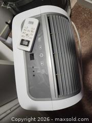 MaxSold Auction: Black & Decker Portable Air Conditioner - Bothell (Washington, USA) SELLER MANAGED Moving Online Auction - 243rd Place Se (CONDO)