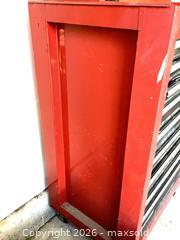 MaxSold Auction: Craftsman Red & Black Rolling Tool Chest, 27 x 18 x 40 in - Carson (California, USA) PARTNER MANAGED Estate Sale Online Auction -  South Perry Street