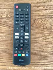 MaxSold Auction: LG 32-inch webOS Smart TV - Carson (California, USA) PARTNER MANAGED Estate Sale Online Auction -  South Perry Street