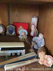 MaxSold Auction: Mixed Lot of Vintage Collectibles: Figurines, Toy Bus & Records - Carson (California, USA) PARTNER MANAGED Estate Sale Online Auction -  South Perry Street