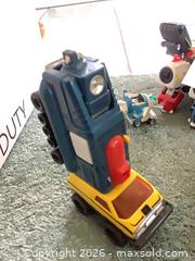 MaxSold Auction: Popy Bandai Dairugger XV Transforming Robot/Mecha Toy - Multicolor - Carson (California, USA) PARTNER MANAGED Estate Sale Online Auction -  South Perry Street