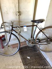MaxSold Auction: Schwinn Varsity Road Bike — Steel Frame, Medium (~54-56 cm) - Carson (California, USA) PARTNER MANAGED Estate Sale Online Auction -  South Perry Street