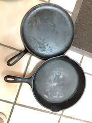 MaxSold Auction: Wagner Ware Cast Iron Skillets & Aluminum Grill Pan Set - Carson (California, USA) PARTNER MANAGED Estate Sale Online Auction -  South Perry Street