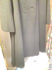 MaxSold Auction: Womens Vintage wool coat - Carson (California, USA) PARTNER MANAGED Estate Sale Online Auction -  South Perry Street