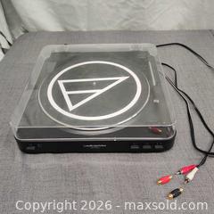 MaxSold Auction: Audio-Technica AT-LP60-USB Fully Automatic Belt-Drive Stereo Turntable (USB & Analog) - Toronto (Ontario, Canada) SELLER MANAGED Downsizing Online Auction - Metropolitan Road (STORAGE)
