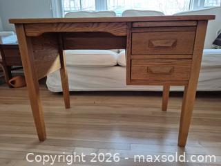 MaxSold Auction: Oak Mission Craftsman Desk, Light Natural Finish, 2 Drawers and extension board - Ottawa (Ontario, Canada) SELLER MANAGED Downsizing Online Auction - St.-Denis Street