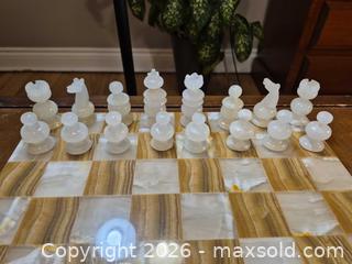 MaxSold Auction: Onyx/Marble Natural Stone Chess and Checkers Set - Ottawa (Ontario, Canada) SELLER MANAGED Downsizing Online Auction - St.-Denis Street
