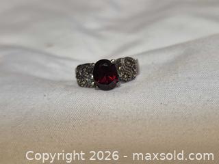 MaxSold Auction: Silver Garnet Ring - Ottawa (Ontario, Canada) SELLER MANAGED Downsizing Online Auction - St.-Denis Street