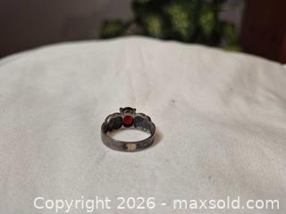 MaxSold Auction: Silver Garnet Ring - Ottawa (Ontario, Canada) SELLER MANAGED Downsizing Online Auction - St.-Denis Street