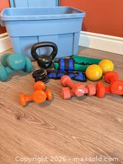 MaxSold Auction: Mixed Free Weights Set with Storage Bin, Dumbbells & Kettlebell - London (Ontario, Canada) PARTNER MANAGED Moving Online Auction - Manchester Road