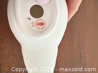 MaxSold Auction: Royal Crown Derby Imari-Style Porcelain Figurine (Medium) - London (Ontario, Canada) PARTNER MANAGED Moving Online Auction - Manchester Road