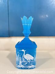 MaxSold Auction: Victorian Opaline Glass Lidded Jar with Heron Scene - London (Ontario, Canada) PARTNER MANAGED Moving Online Auction - Manchester Road