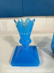 MaxSold Auction: Victorian Opaline Glass Lidded Jar with Heron Scene - London (Ontario, Canada) PARTNER MANAGED Moving Online Auction - Manchester Road