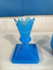 MaxSold Auction: Victorian Opaline Glass Lidded Jar with Heron Scene - London (Ontario, Canada) PARTNER MANAGED Moving Online Auction - Manchester Road