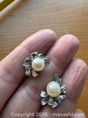 MaxSold Auction: 14K and Pearl Earrings  - Toronto (Ontario, Canada) Downsizing Online Auction - Wellesley Street East (CONDO)
