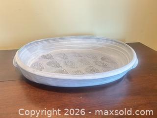 MaxSold Auction: Bowl B - Toronto (Ontario, Canada) Downsizing Online Auction - Wellesley Street East (CONDO)