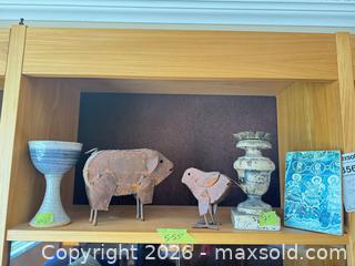 MaxSold Auction: Figurines, Goblet, Candle Holder B - Toronto (Ontario, Canada) Downsizing Online Auction - Wellesley Street East (CONDO)