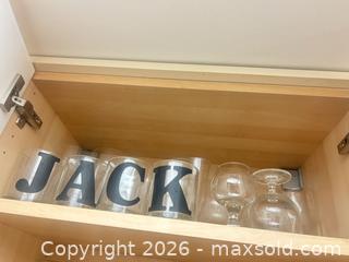 MaxSold Auction: Glassware  - Toronto (Ontario, Canada) Downsizing Online Auction - Wellesley Street East (CONDO)