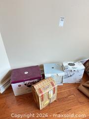 MaxSold Auction: Glassware B  - Toronto (Ontario, Canada) Downsizing Online Auction - Wellesley Street East (CONDO)