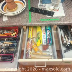 MaxSold Auction: Kitchen Utensils and Cutlery B - Toronto (Ontario, Canada) Downsizing Online Auction - Wellesley Street East (CONDO)