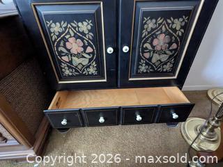 MaxSold Auction:  Cabinet C - Ewing Township (New Jersey, USA) PARTNER MANAGED Estate Sale Online Auction - Upper Ferry Road