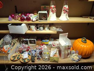 MaxSold Auction: Christmas and More  B - Ewing Township (New Jersey, USA) PARTNER MANAGED Estate Sale Online Auction - Upper Ferry Road