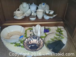 MaxSold Auction: Lenox and More A - Ewing Township (New Jersey, USA) PARTNER MANAGED Estate Sale Online Auction - Upper Ferry Road
