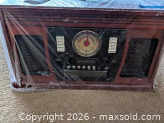 MaxSold Auction: Victrola A - Ewing Township (New Jersey, USA) PARTNER MANAGED Estate Sale Online Auction - Upper Ferry Road