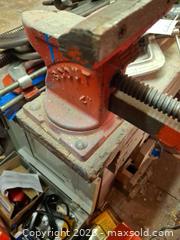 MaxSold Auction: Vise and Clamps B - Ewing Township (New Jersey, USA) PARTNER MANAGED Estate Sale Online Auction - Upper Ferry Road