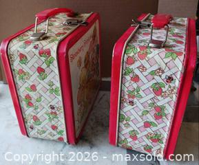 MaxSold Auction: Collectors Lunch Boxes - Saanich (British Columbia, Canada) SELLER MANAGED Estate Sale Online Auction - Camrose Crescent
