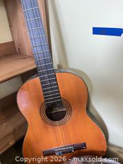 MaxSold Auction: Kent Classical Nylon-String Acoustic Guitar, Natural - Toronto (Ontario, Canada) SELLER MANAGED Estate Sale Online Auction - Houston Crescent