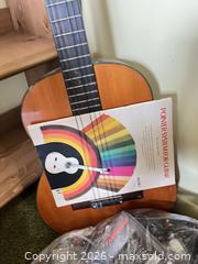 MaxSold Auction: Kent Classical Nylon-String Acoustic Guitar, Natural - Toronto (Ontario, Canada) SELLER MANAGED Estate Sale Online Auction - Houston Crescent
