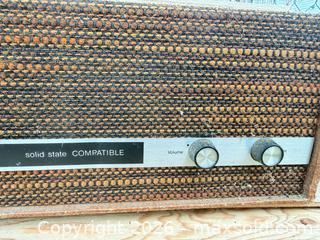 MaxSold Auction: RCA Portable Record Player and Hermes 3000 Typewriter Lot with Cases - Toronto (Ontario, Canada) PARTNER MANAGED Estate Sale Online Auction - Coxwell Avenue