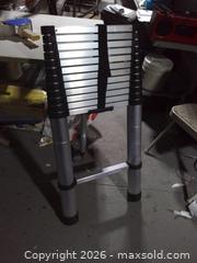 MaxSold Auction: Collapsible extension ladder - Upper Moreland Township (Pennsylvania, USA) SELLER MANAGED Charity/Fundraising Online Auction - Davisville Road