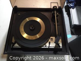 MaxSold Auction: United audio turntable - Upper Moreland Township (Pennsylvania, USA) SELLER MANAGED Charity/Fundraising Online Auction - Davisville Road