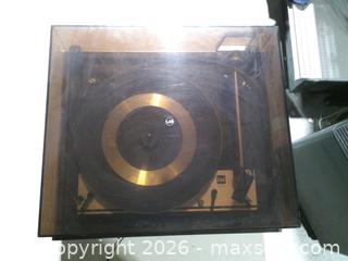 MaxSold Auction: United audio turntable - Upper Moreland Township (Pennsylvania, USA) SELLER MANAGED Charity/Fundraising Online Auction - Davisville Road