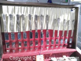 MaxSold Auction: w.m.rogers silver plated silverware set - Upper Moreland Township (Pennsylvania, USA) SELLER MANAGED Charity/Fundraising Online Auction - Davisville Road