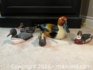 MaxSold Auction: Wooden collectible ducks - Orillia (Ontario, Canada) SELLER MANAGED Downsizing Online Auction - Forest Avenue South