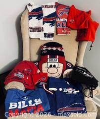 MaxSold Auction: Buffalo Bills Items (T-shirts,Jersey,winter gear,etc…. - Spencerport (New York, USA) SELLER MANAGED Downsizing Online Auction -  West Avenue