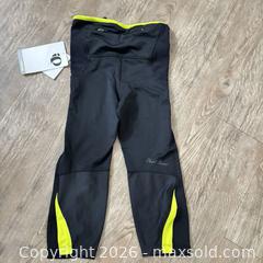MaxSold Auction: Pearl Izumi 3/4 Tights / Capris XS Black & Lime - Spencerport (New York, USA) SELLER MANAGED Downsizing Online Auction -  West Avenue