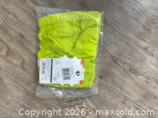 MaxSold Auction: Pearl Izumi Cycling Shorts XS Neon/Hi-Vis Yellow - Spencerport (New York, USA) SELLER MANAGED Downsizing Online Auction -  West Avenue
